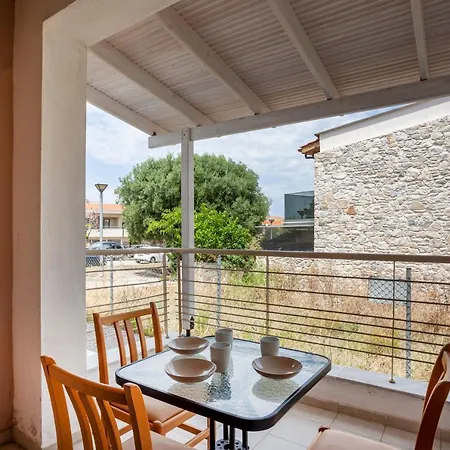 Athanasia Accommodation With Pool דירה