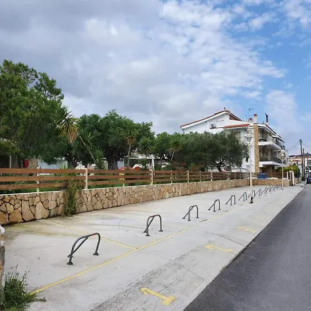 Athanasia Accommodation With Pool דירה חניוטי