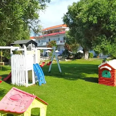 Athanasia Accommodation With Pool *